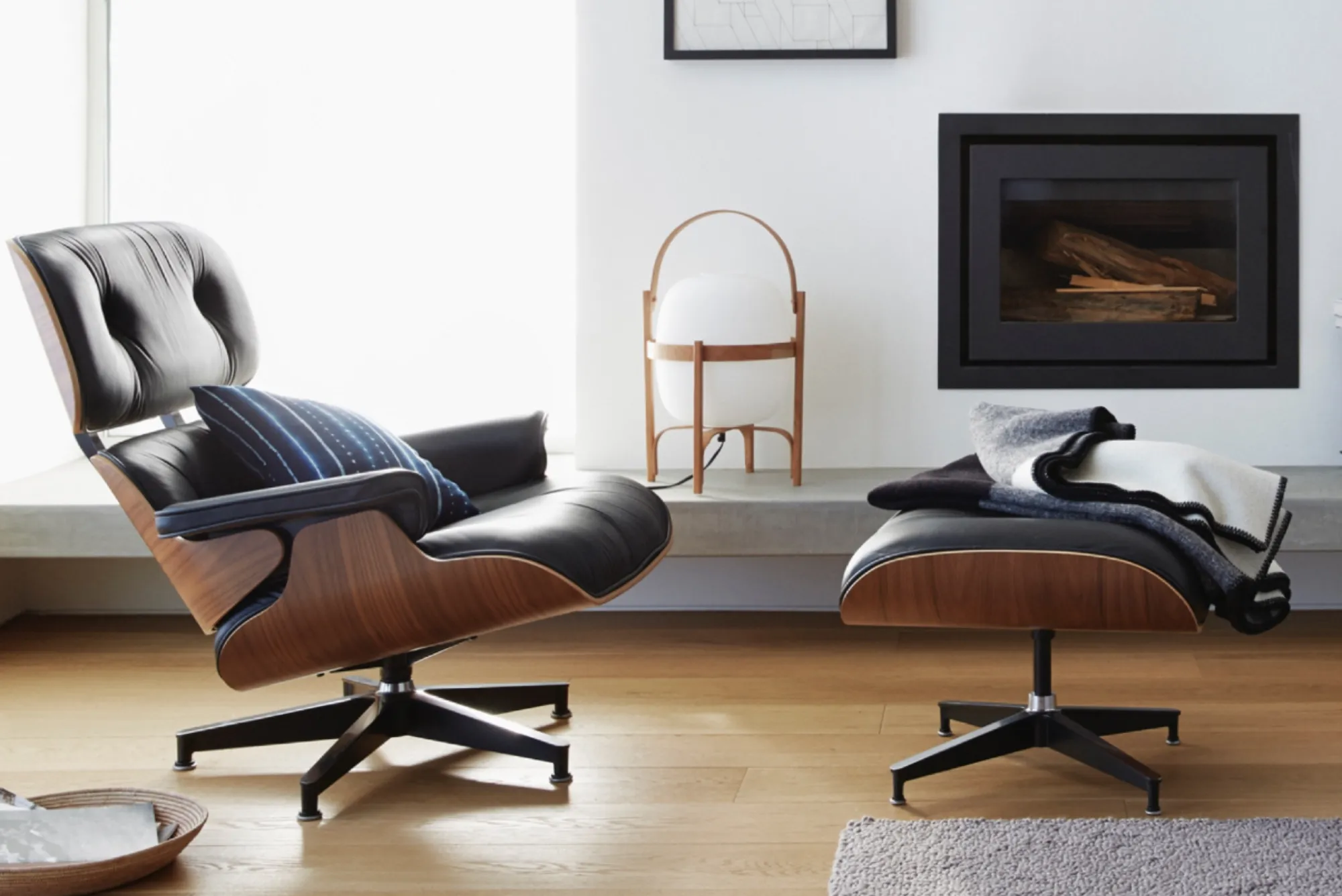 Manhattan Home Design Eames Lounge Chair